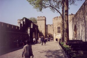 Walking along the Western Wall of the Tower of London